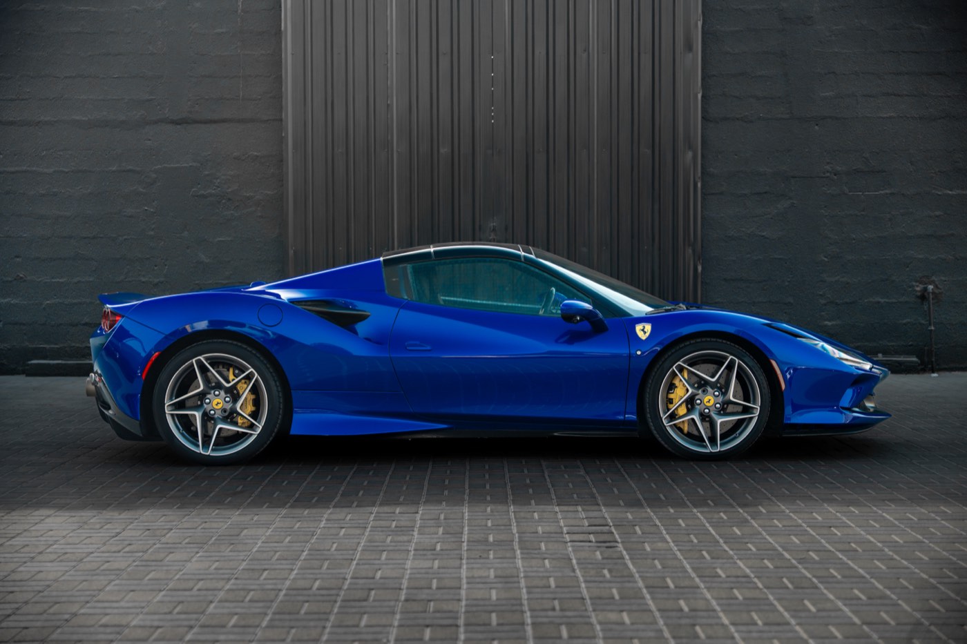 Ferrari F8 en location à Dubaï