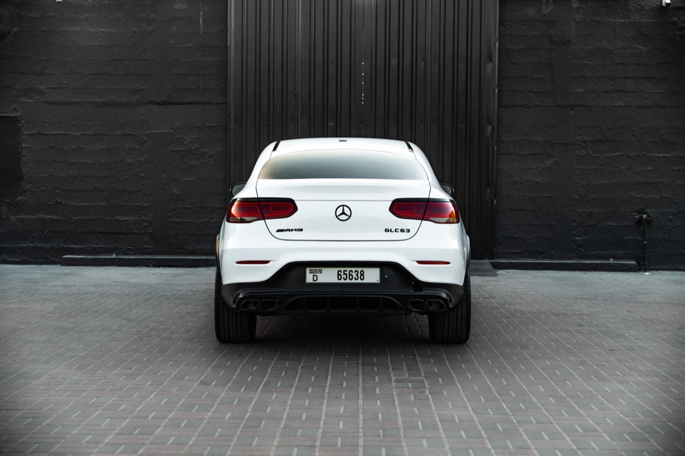 Mercedes GLC en location à Dubaï
